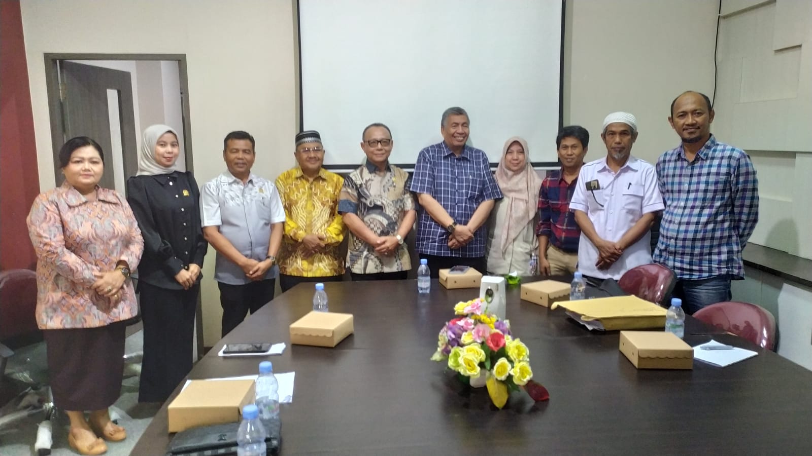 Tindak Lanjuti Fasilitasi Kemendagri Bapemperda Lakukan Rapat Koordinasi dengan Tim Penyusun Ranperda Jaringan Utilitas di Universitas Hasanuddin Makassar
