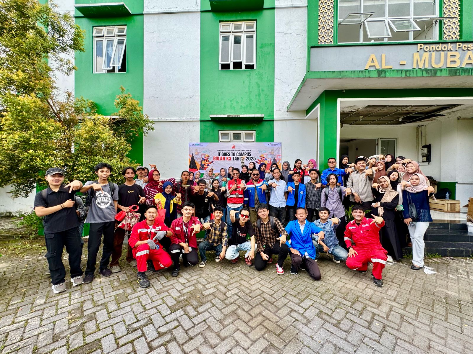 Peringati Bulan K3 Nasional, Pertamina Patra Niaga Regional Sulawesi Gelar Sosialisasi Penggunaan APAR di Kampus ITEKES Tri Tunas Nasional Makassar