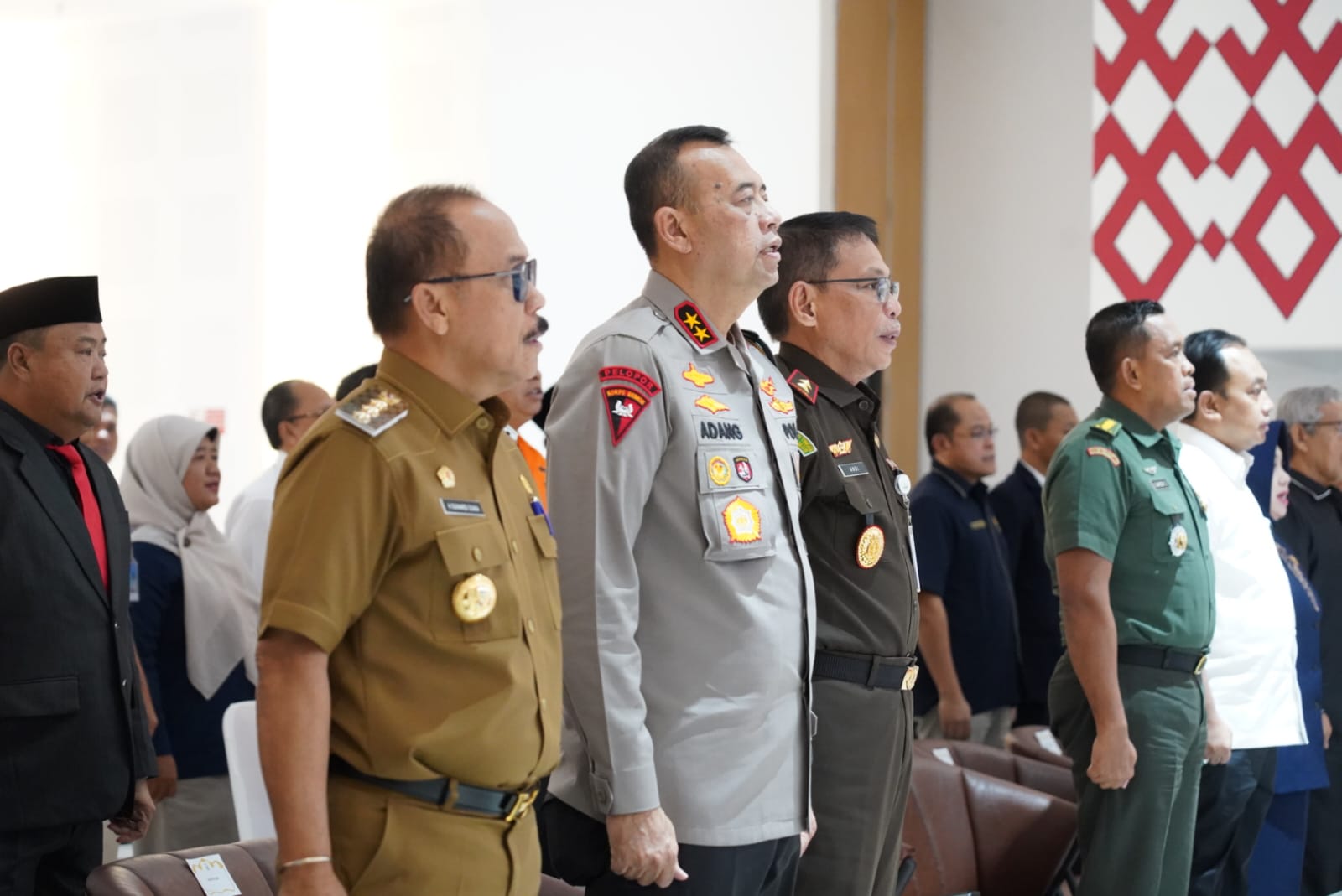 Kapolda Sulbar Hadiri Pelantikan Komisi Informasi, Jalin Sinergi Demi Transparansi Publik