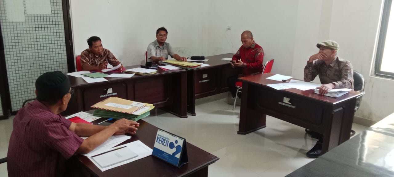 KI Sulbar Kerja Marathon : 27 Permohonan Penyelesaian Sengketa Informasi Segera Disidangkan