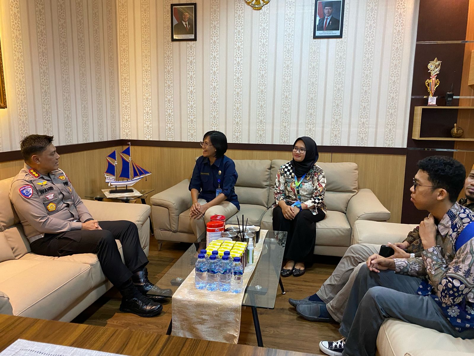 Dirlantas dan RRI Mamuju Siap Kolaborasi Demi Keselamatan dan Informasi Publik