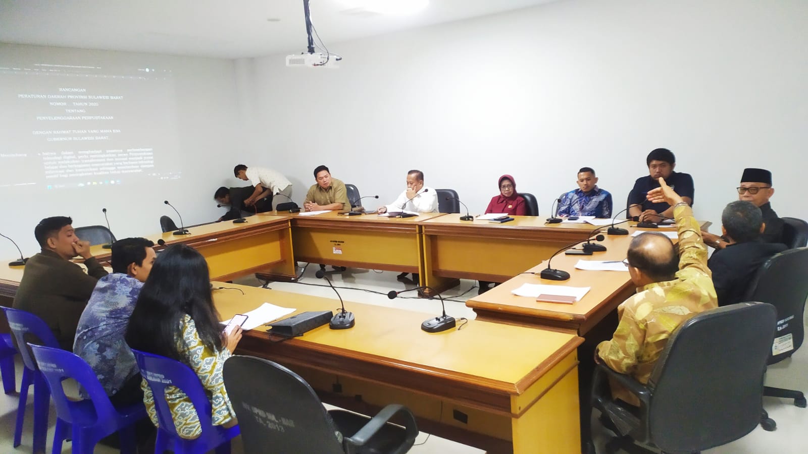 DPRD Provinsi Sulawesi Barat Gelar Rapat Pansus Pembahasan Rancangan Peraturan Daerah Tentang Penyelenggaraan Perpustakaan