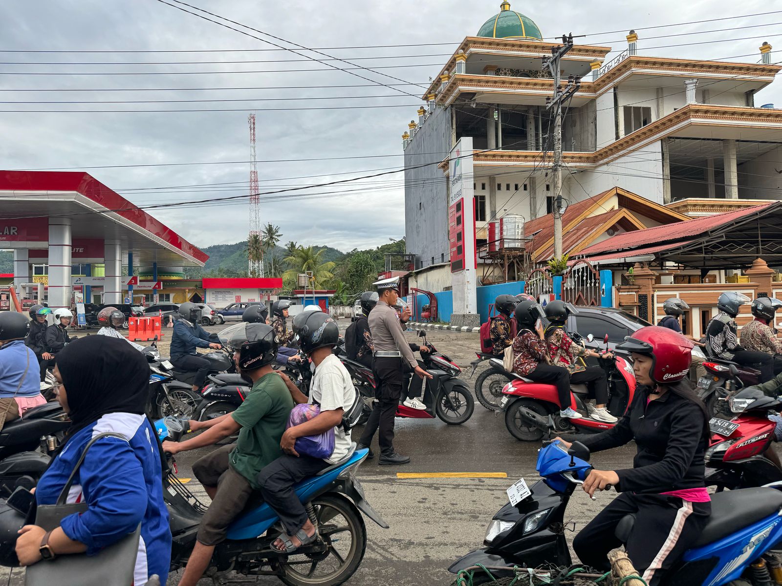 Semangat Ramadan, Ditlantas Polda Sulbar Melayani Setulus Hati