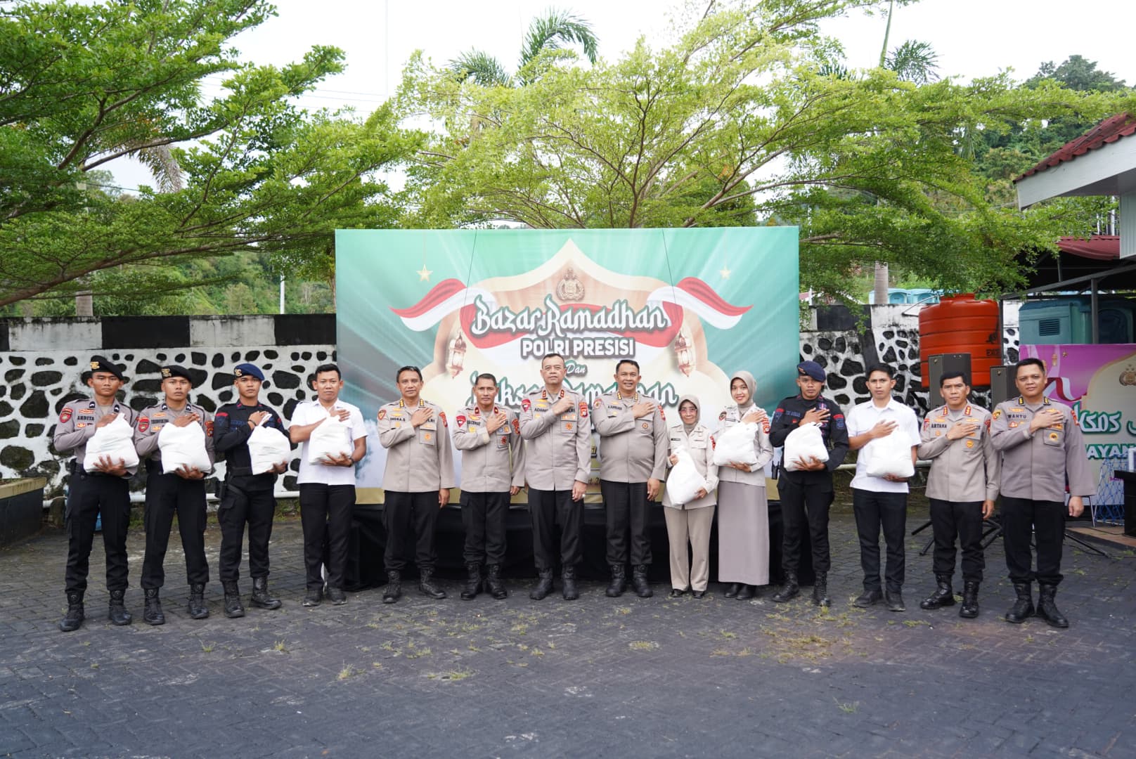 Polda Sulbar Peduli Personel: Bazar Ramadan dengan Sembako Murah