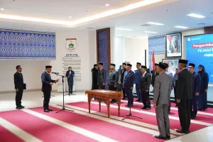 Lewati Seleksi Terbuka, 10 Pejabat Tinggi Pratama Dilantik Gubernur Sulbar