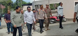 Pastikan Aman Kondusif, Polresta Mamuju dan Polsek Jajaran Gelar Pengamanan di Gereja pada Perayaan Natal 2025