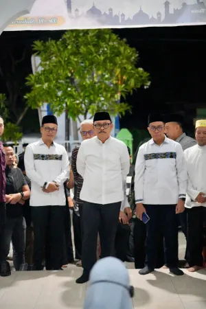 Plt Karo Pemkesra Sulbar Dampingi Gubernur Hadiri Peringatan Isra Miraj di Kalukku Mamuju