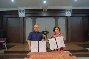 Gubernur Suhardi Duka Gandeng UGM, Buka Peluang Beasiswa bagi Anak Sulbar